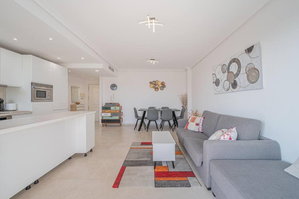 Apartamento Flat -puerto Banus -6 A 8 Persons-pool-parking